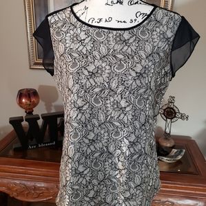 *NEW* The Limited lace blouse